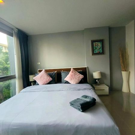 The Urban City Center By Fantasea Beach Pattaya Bagian luar foto